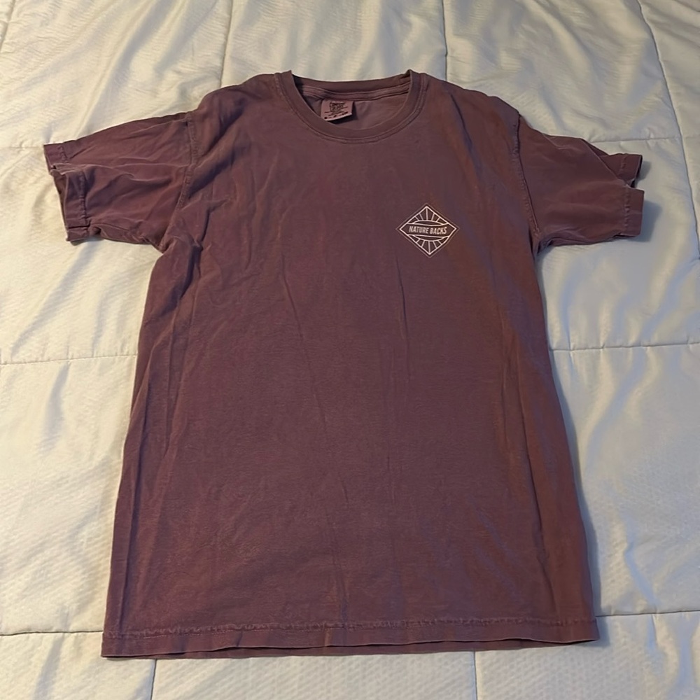 Men’s Size Small Comfort Colors Nature Backs Purple Graphic T-Shirt